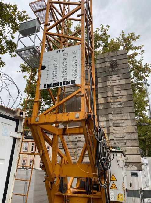 Żuraw szybkiego montażu  Liebherr 71K dźwig budowlany ciesielski