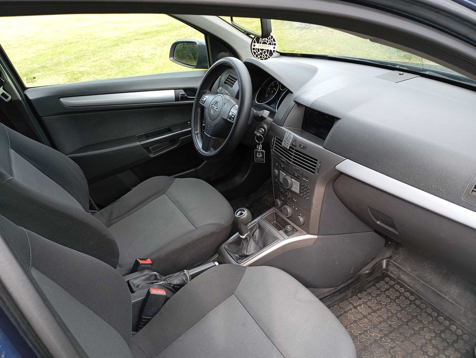 Opel Astra H 2006r. 1,7DTI 101KM