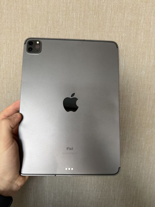 iPad Pro 11 (2020) на 128ГБ
