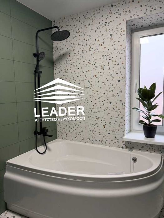 Продам Таунхаус-ДИЗАЙНЕРСЬКИЙ-ЯКІСНИЙ-Два санвузли-Ванна+душова.Газ!