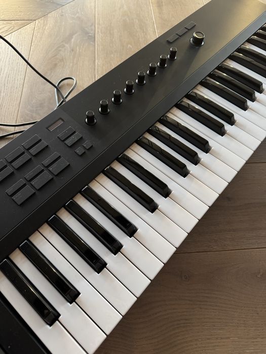 MIDI-клавіатура Native Instruments Komplete Kontrol A49