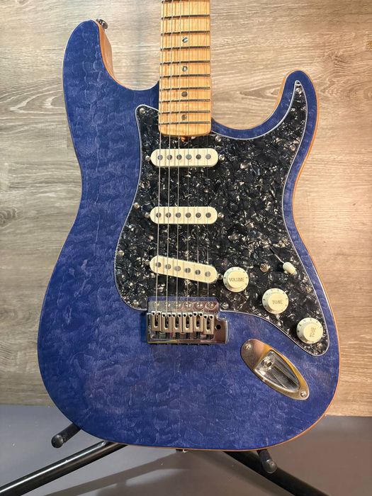 Майстрова електрогітара Fender Stratocaster SSS