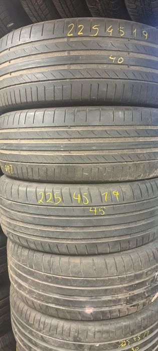 Pneus 225/45/19 continental, michelin