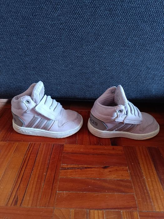 Adidas hoops mid 22