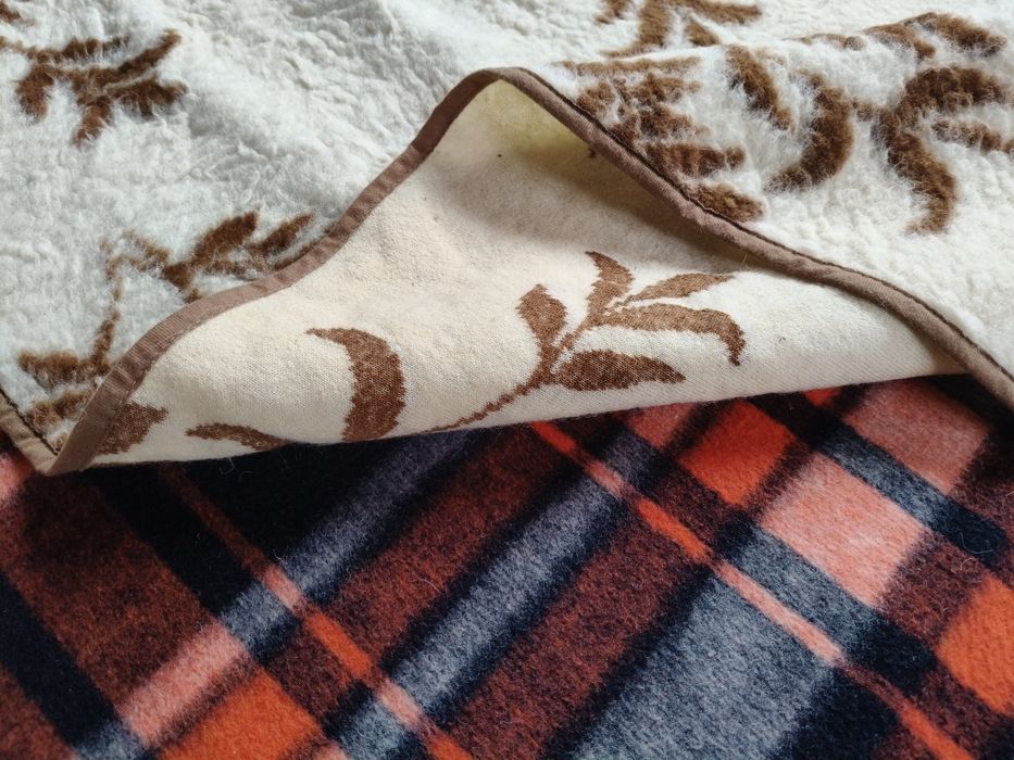 Koc, narzuta (kołdra?) wełniana "Marta+" 100% wełna 130x188 cm