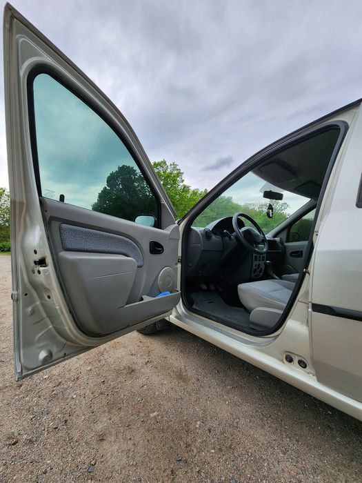 Дачия Логан/ Dacia Logan 2006  1.6
