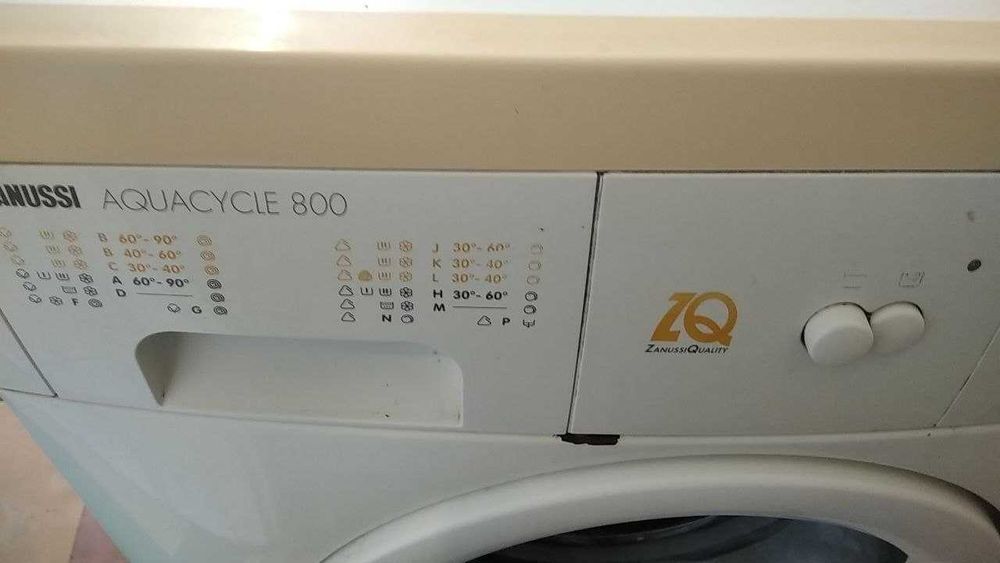 Стиральная машина Zanussi Aquacycle 800