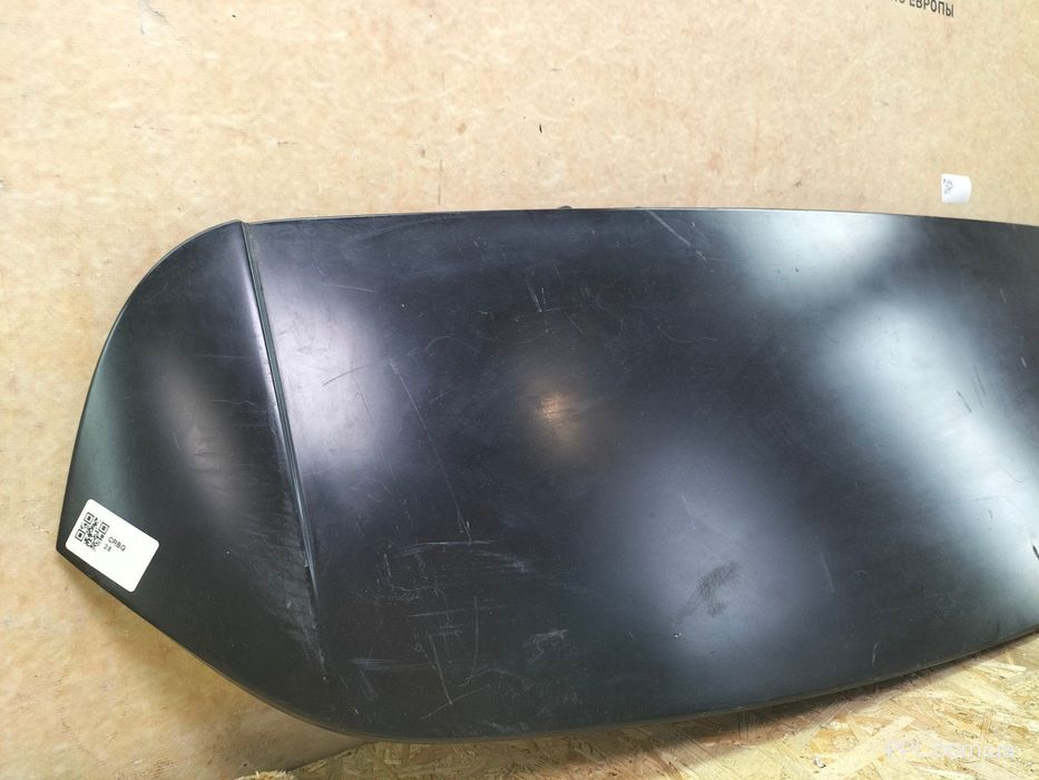 Audi Q3 8U 2011-2018 спойлер крышки багажника 8U0827933