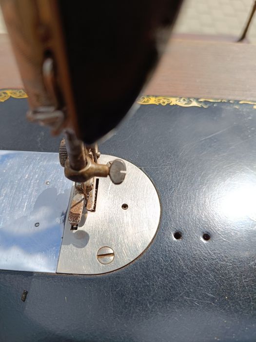 Máquina costura Singer antiga