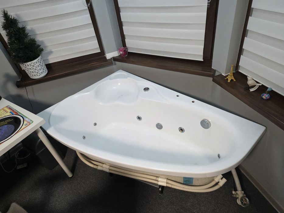 Wanna z hydromasażem