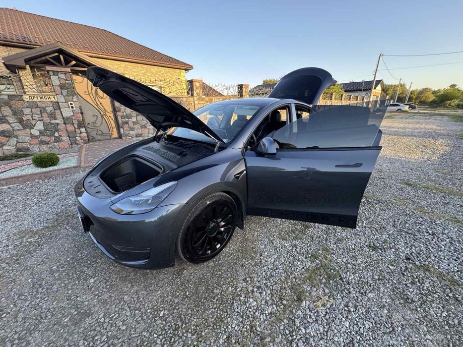 Tesla Model Y 2022