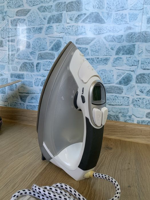 Праска парова QUIGG DB 5000.11 / утюг