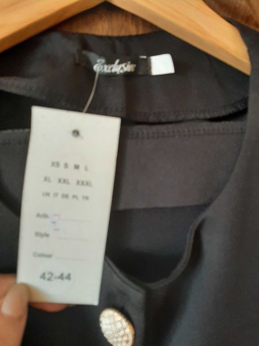 Костюм новий розмір 42 44 s m