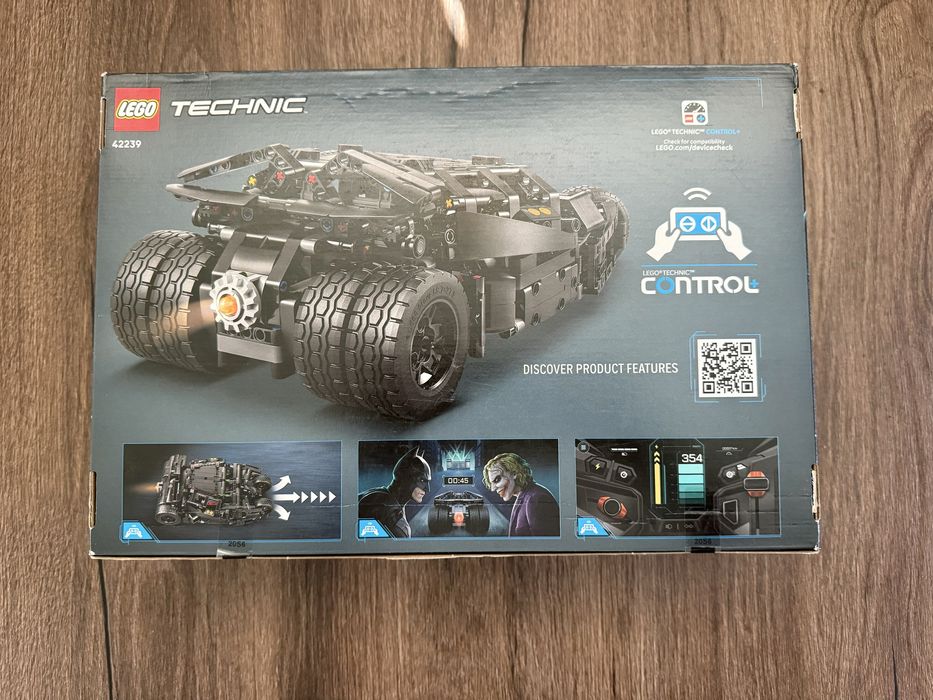 Lego Technic 42239 Batmoblie Tumbler