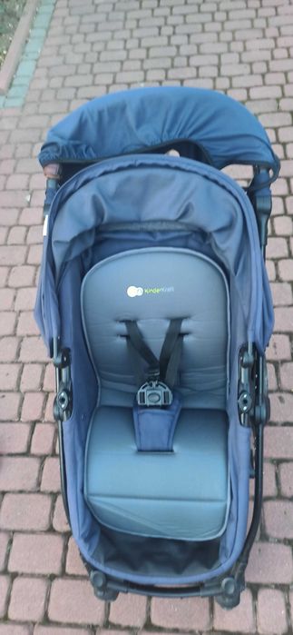 KinderKraft wózek do 22kg + parasolka w zestawie