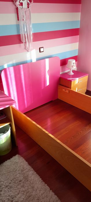 Cama criança/ solteira