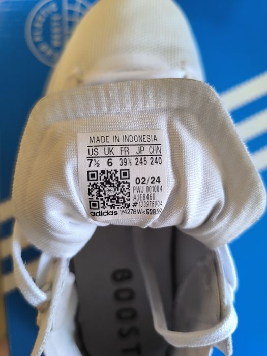Кроссовки Adidas Avryn_X