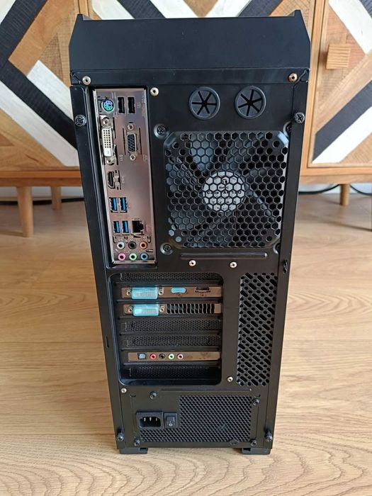 Komputer PC Intel Core i5