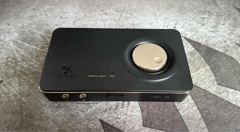 Placa de som Xonar U7