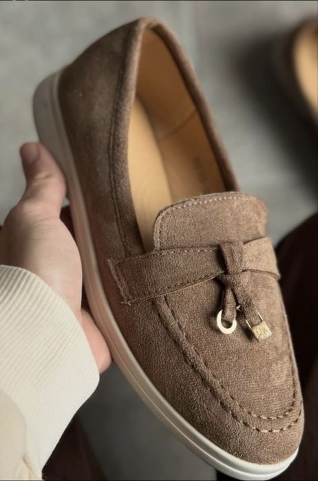 Мокасини. Балетки. Туфлі