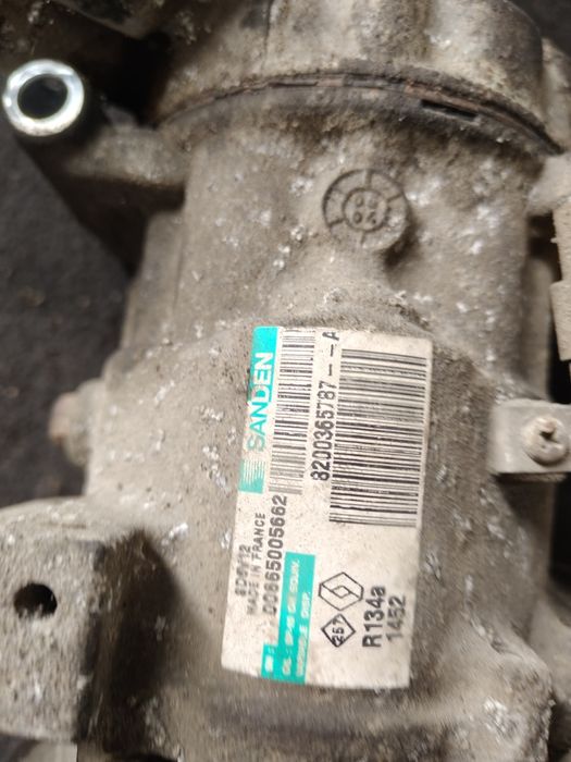 Sprężarka klimatyzacji kompresor renault Clio 3 1,4 benzyna laguna