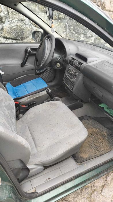 Opel Corsa 1999 — Nacional | 1 único proprietário