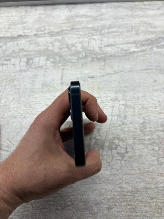 Продам iphone 13 neverlock 128 gb
