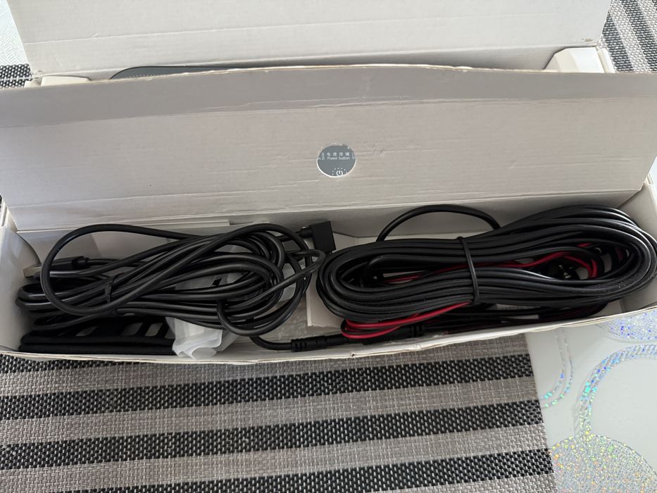 Автомобильный видеорегистратор зеркало