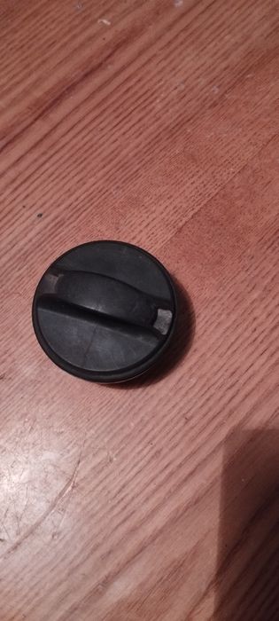 Крышка бака ВАЗ 2110, 1118, 2170, 2123 (ДААЗ) (21103-1103010-02)