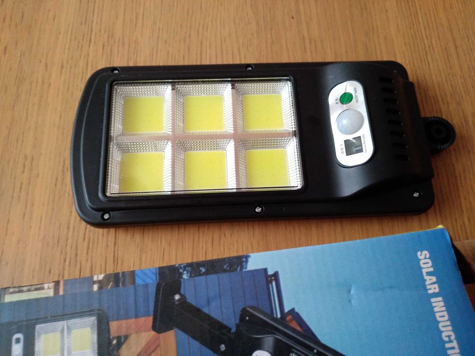 Latarnia - lampa solarna uliczna 150led