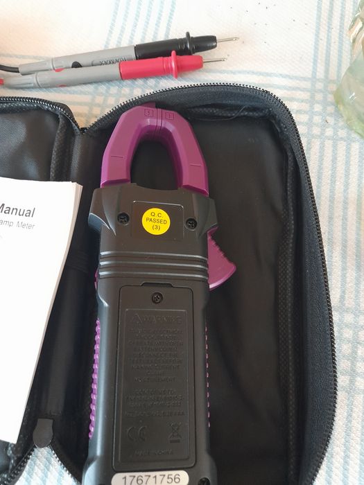 Alicate Amperimetro/ Multímetro