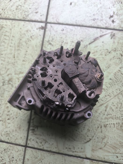 Продам генератор на w168 mercedes