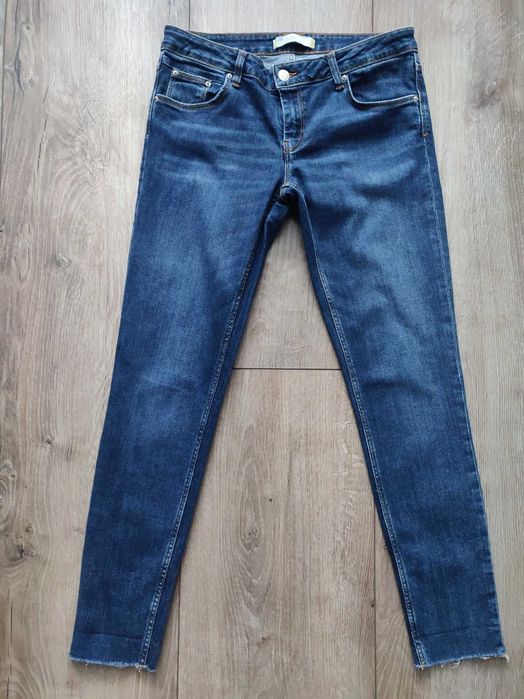 Джинсы женские Zara basic denim 38 ( Turkey) синие.