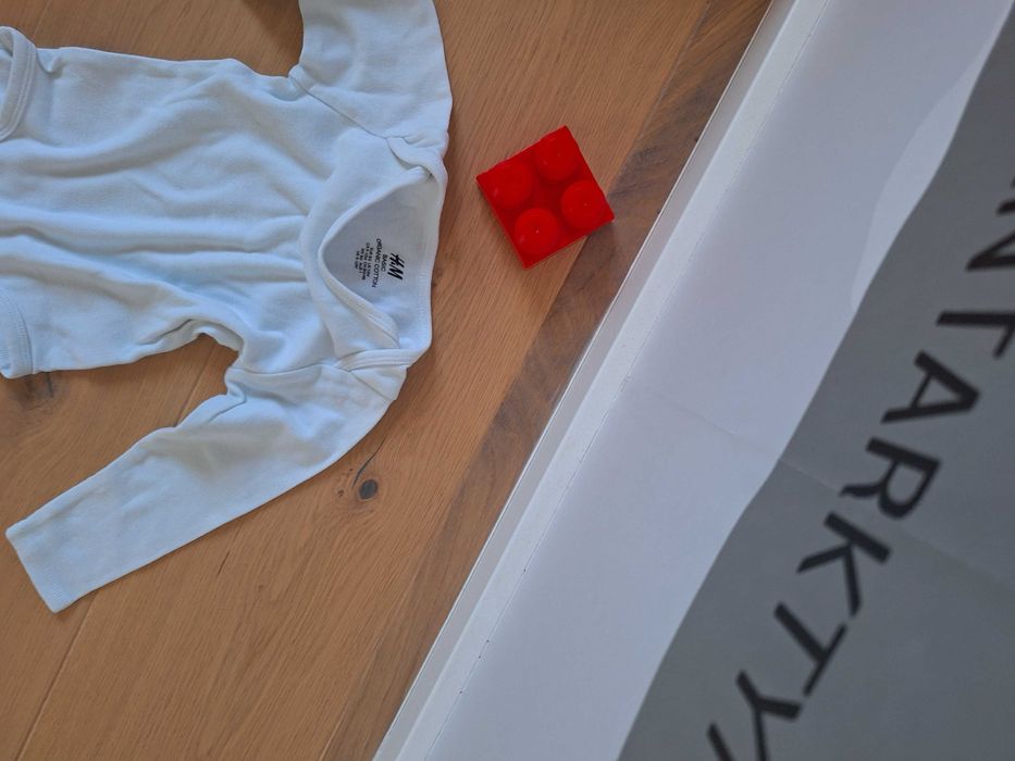 body na dł.rękaw- w pionowe prążki-H&M- grubsza bawełna dla dzieci