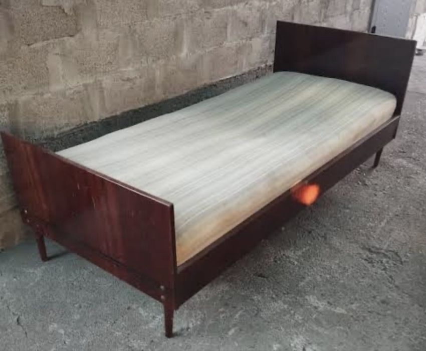 Кровать ліжко стіл тахта софа пенал шафа