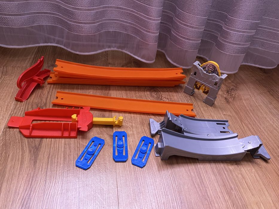 Траса hot wheels