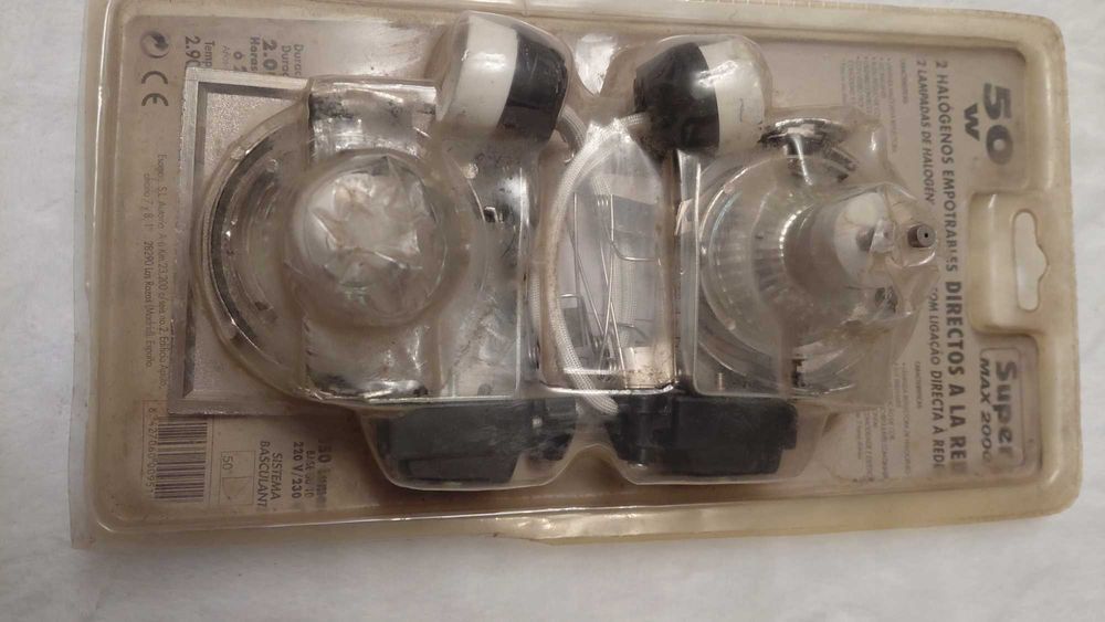 Focos de Halogénio de Teto em Inox com lâmpadas incluídas