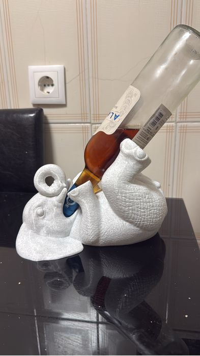 Varios suportes de garrafa