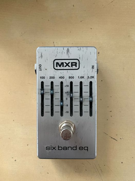 MXR Six Band EQ (M109S) — Bom Estado, com Caixa Original