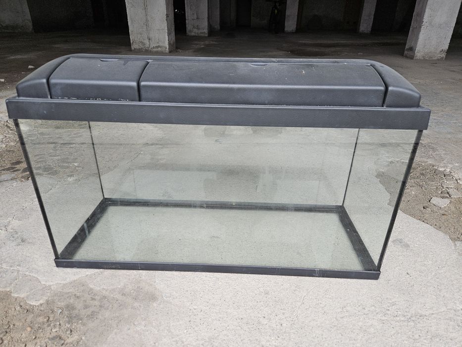 Aquário 78x28x40