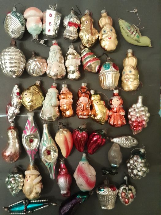 Игрушки на подвесе и прищепках