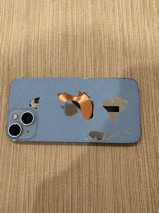 iPhone 14 funcional ou para peças