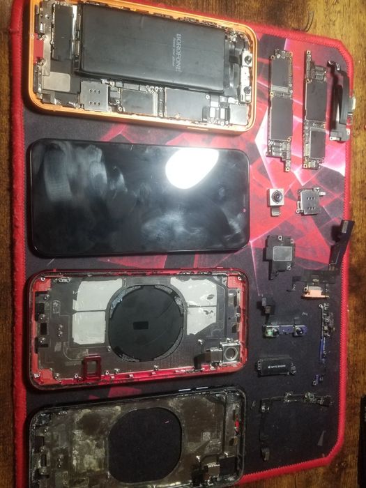 iPhone  xr 128 детали одним лотом