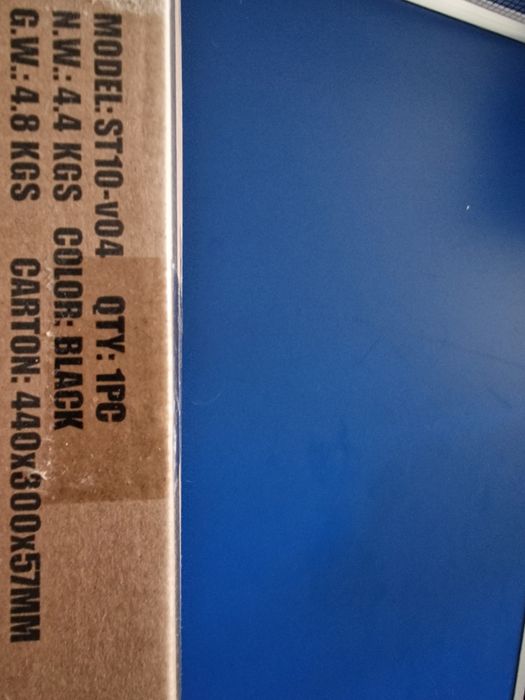 suporte de mesa universal para TV BONTEC, especificamente o modelo ST10-v04.