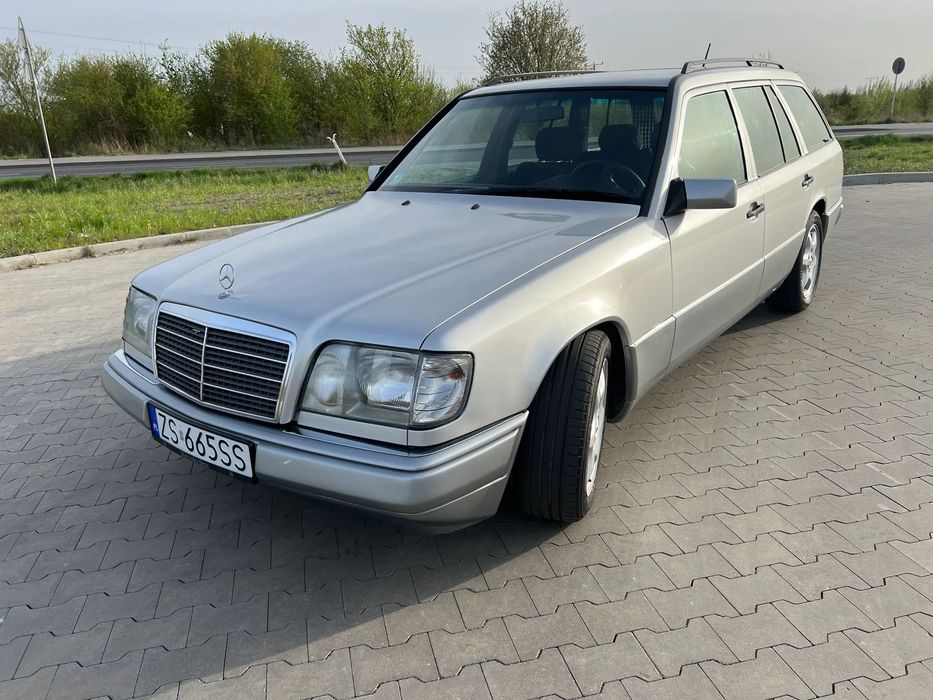 Mercedes-Benz W124