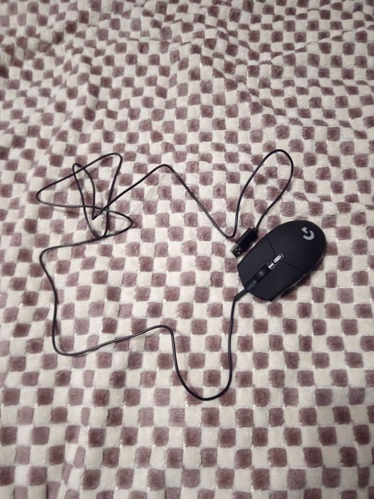 мишка logitech g102