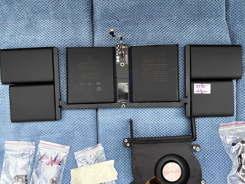 Розбірка MacBook 16 Pro 2021 A2485 Silver Space Gray
