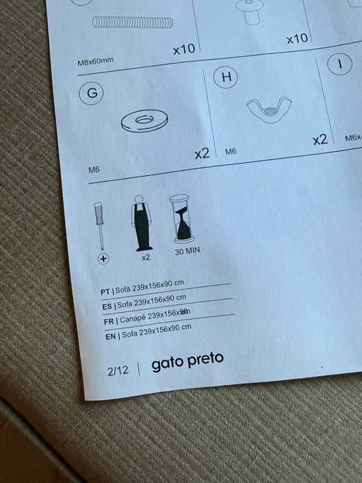 Sofá Stewart do Gato Preto