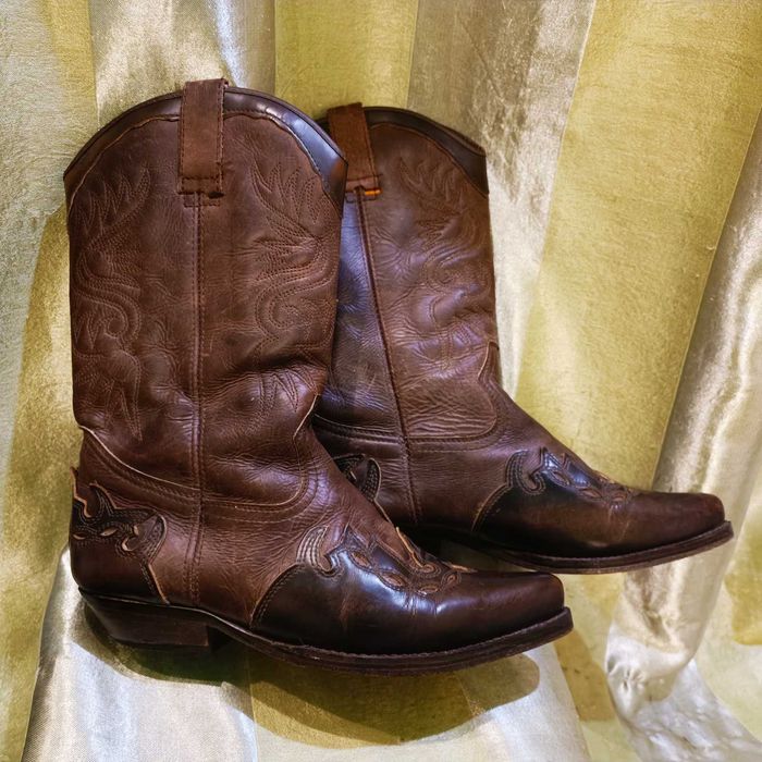 Вінтажні шкіряні чоботи козаки.