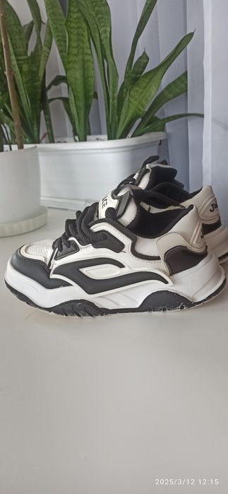 Кросівки на хлопчика, кросівки на дівчинка